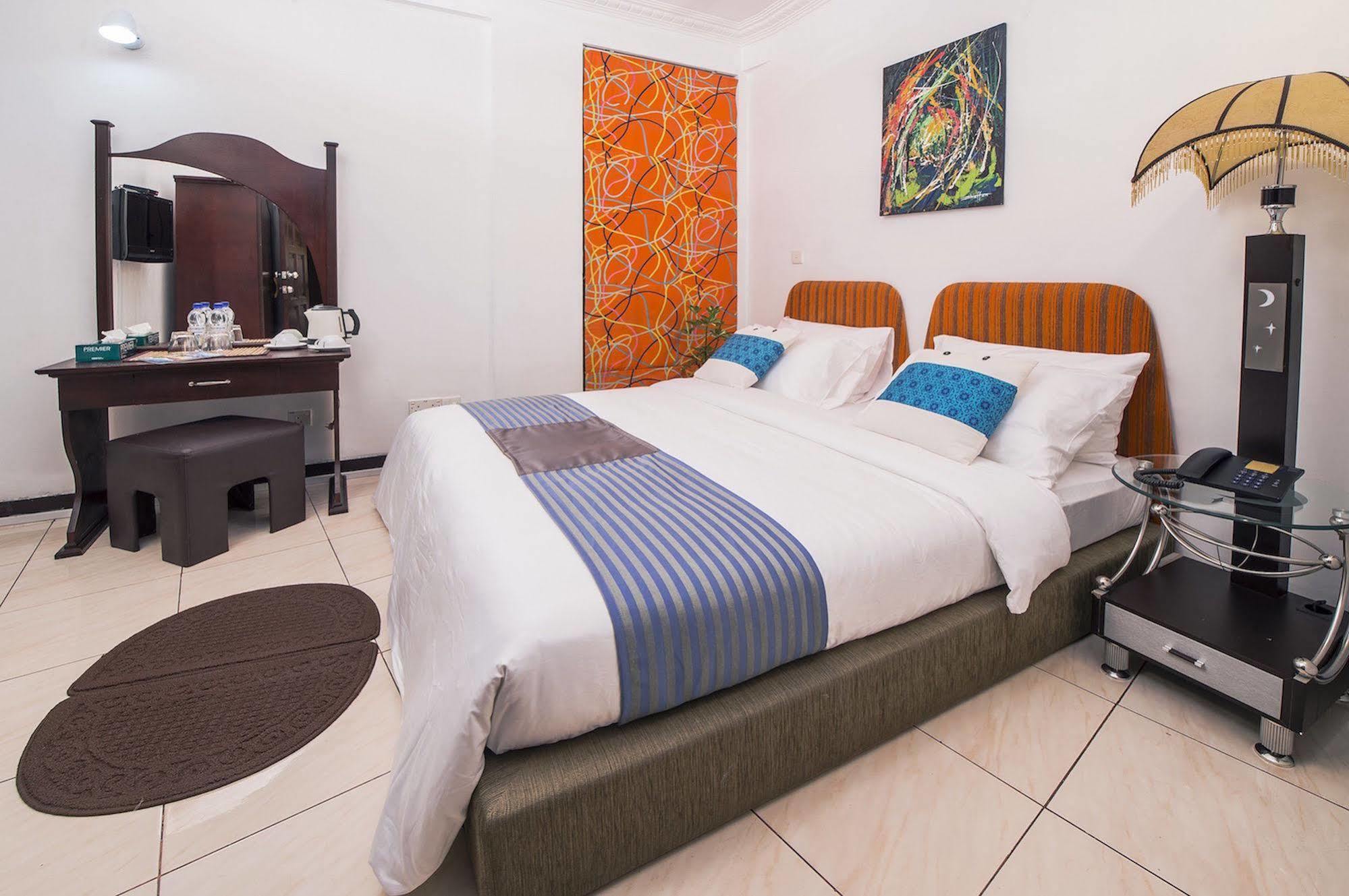 Central Boutique Inn Malé Esterno foto